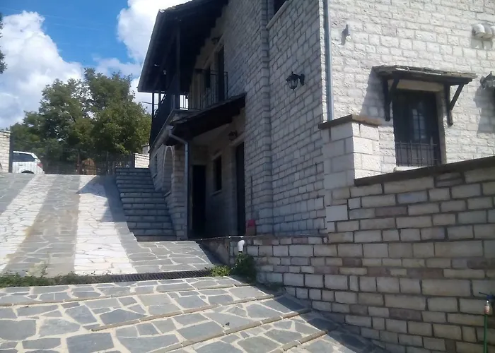 Comfortable Apartment In Village Saint Minas